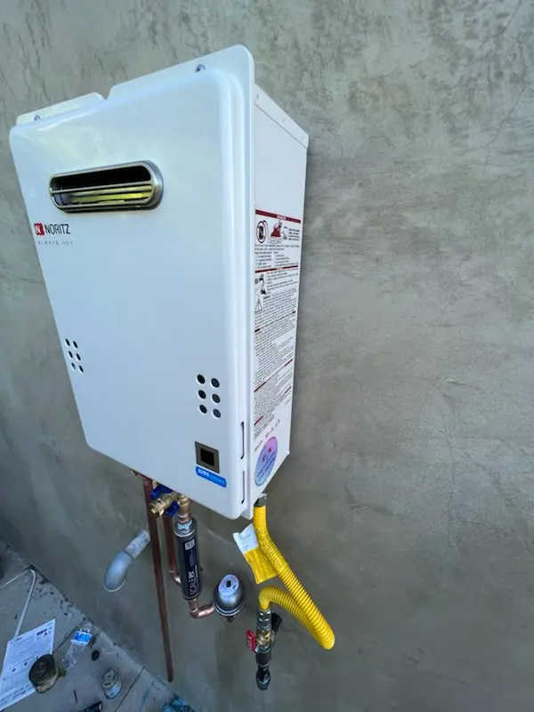 Tankless water heater installation for South La Verne homes
